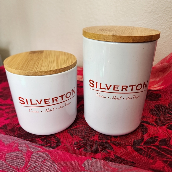 Silverton Holiday Ceramic Canister Set. NIB. - Picture 2 of 7